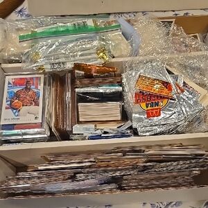 BASKETBALL NBA CARD LOTS RANDOM 100 Cards 1990s Some 80s